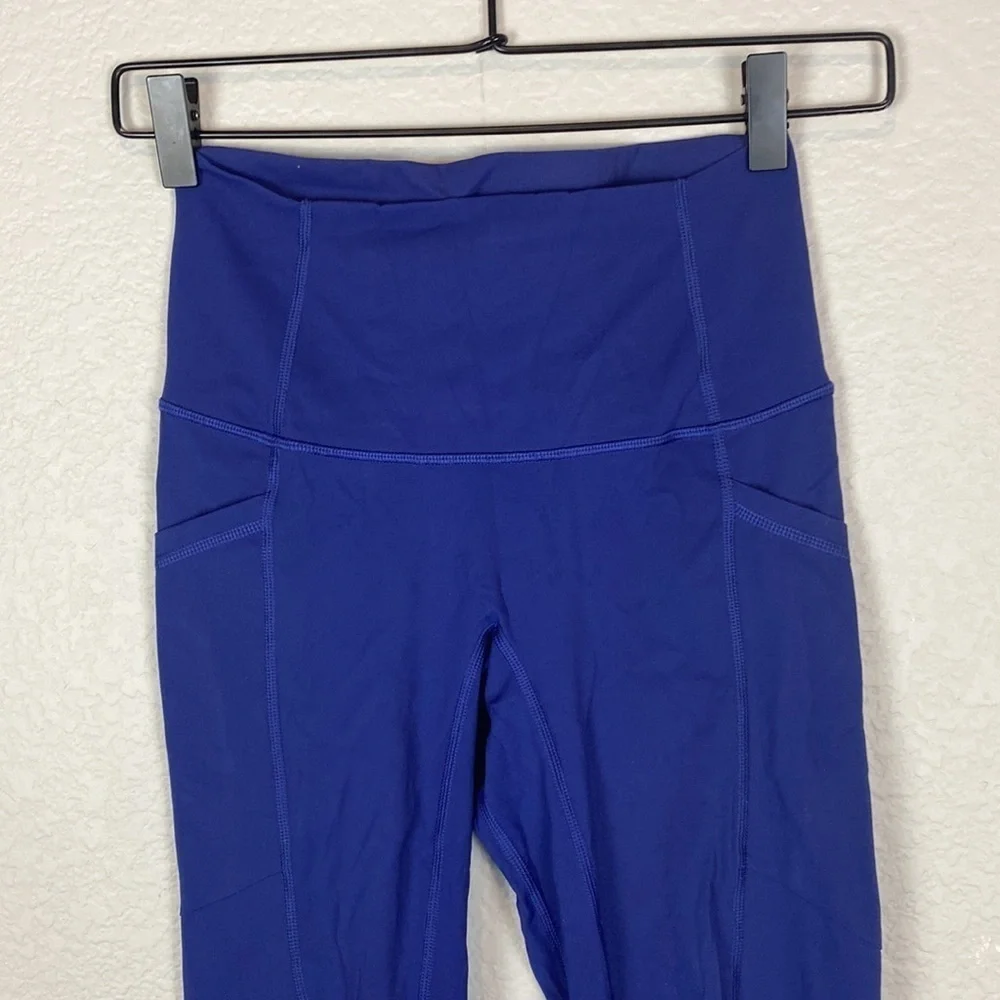 Everlane blue performance leggings